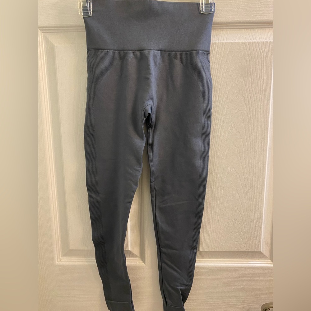AMAZON LEGGINGS